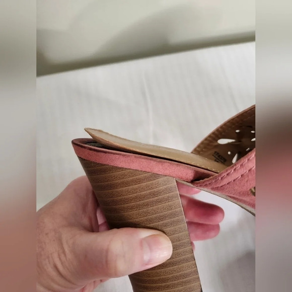 American Eagle Cutout Suede Open Toe Mules Pink Size‎ 7.5 - Picture 8 of 8